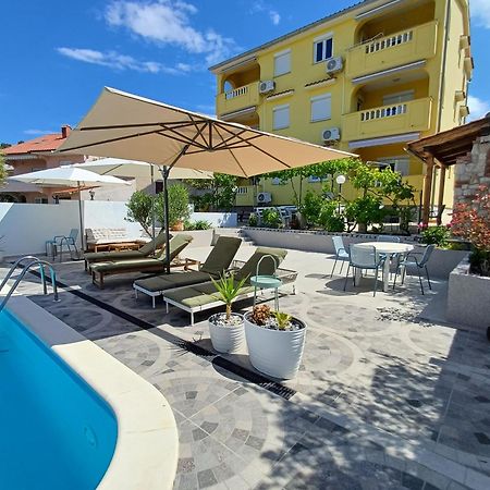 Casa Surya - Apartments With Sea View And Swimming Pool Barbat na Rabu Eksteriør bilde