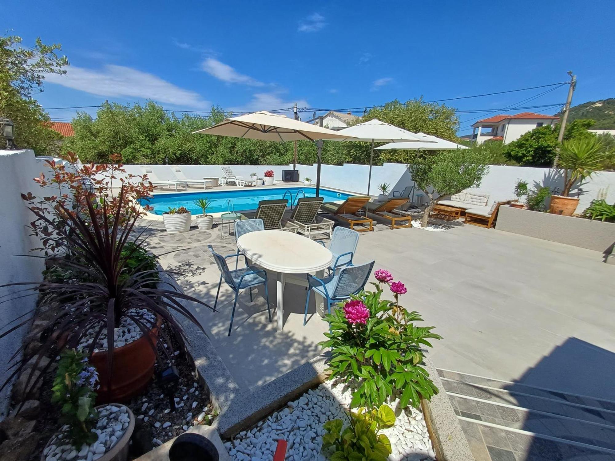 Casa Surya - Apartments With Sea View And Swimming Pool Barbat na Rabu Eksteriør bilde